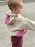 JAQUETA SOFT COM CAPUZ  - DETALHES ROSA