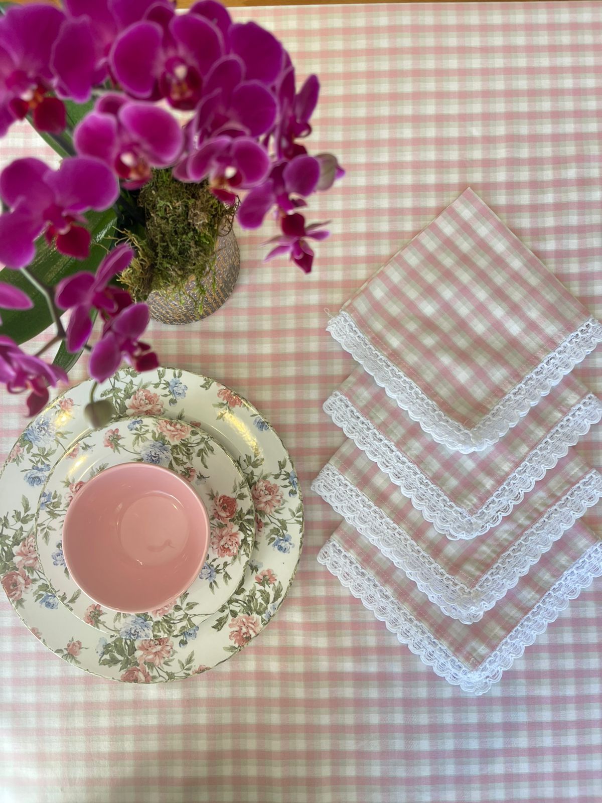 Guardanapo de Mesa - Xadrez Rosa c/ renda cor branco